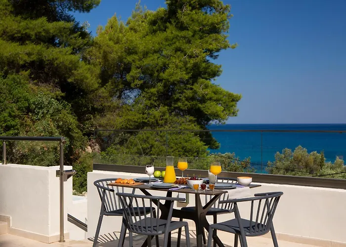 וילה Ionian White