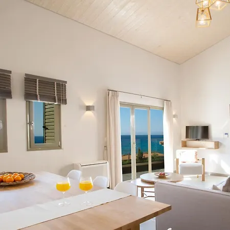 Ionian White فيلة *