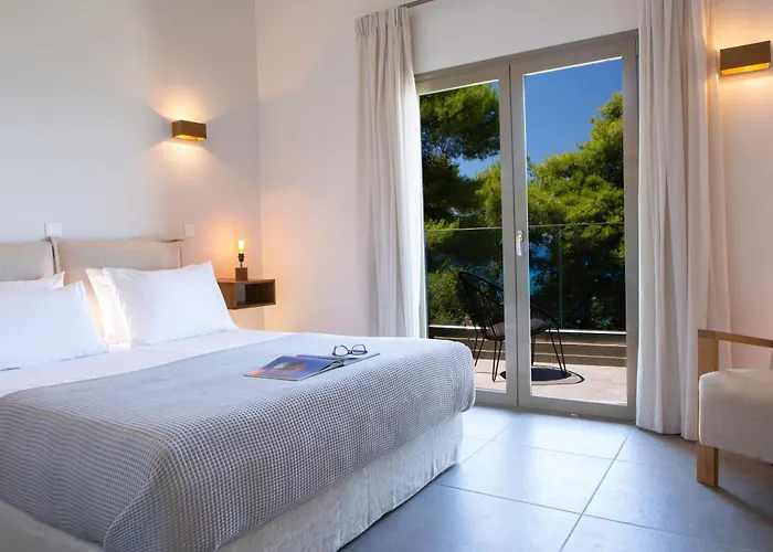 Ionian White Áyios Nikítas